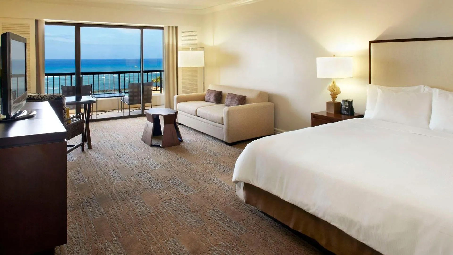 Hilton Hawaiian Village Waikiki Beach Resort Honolulu USA