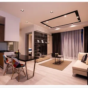 Expressionz Professional By Mykey Hotel apartamentowy