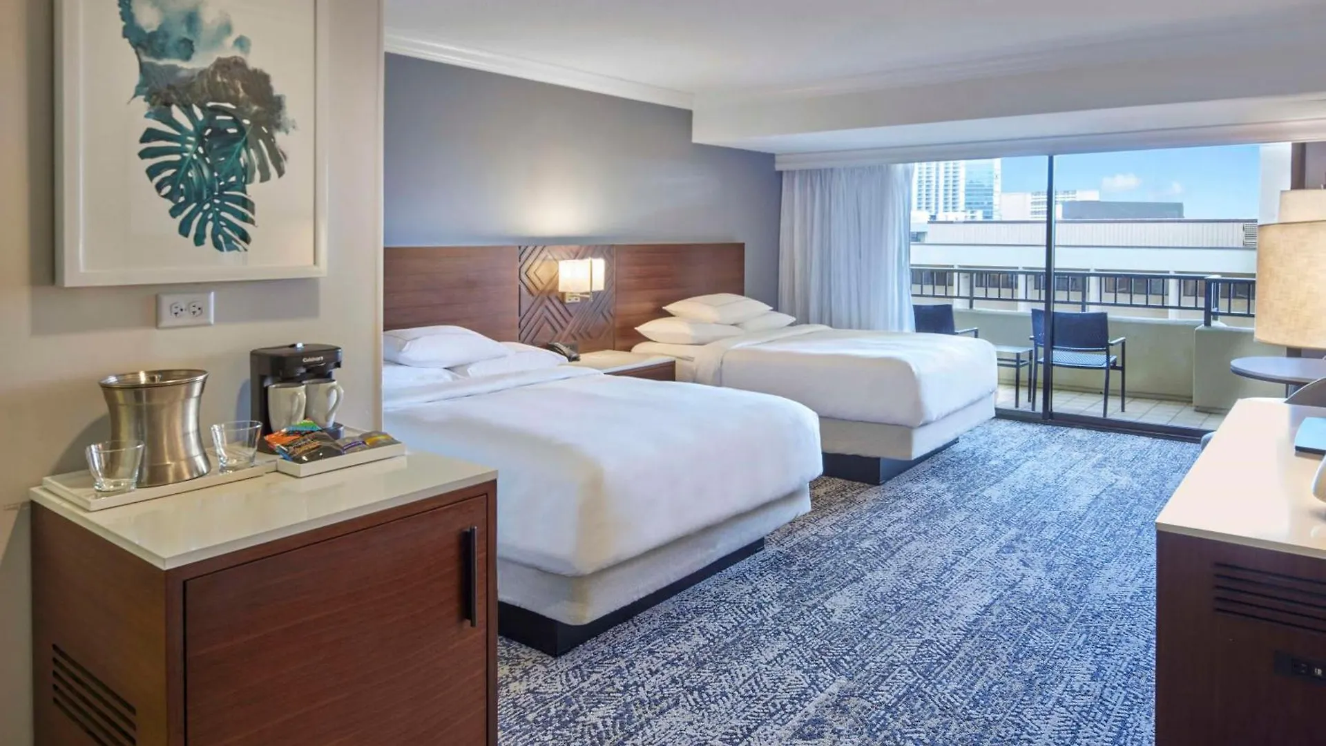 Hilton Hawaiian Village Waikiki Beach Resort Honolulu 4*,  USA