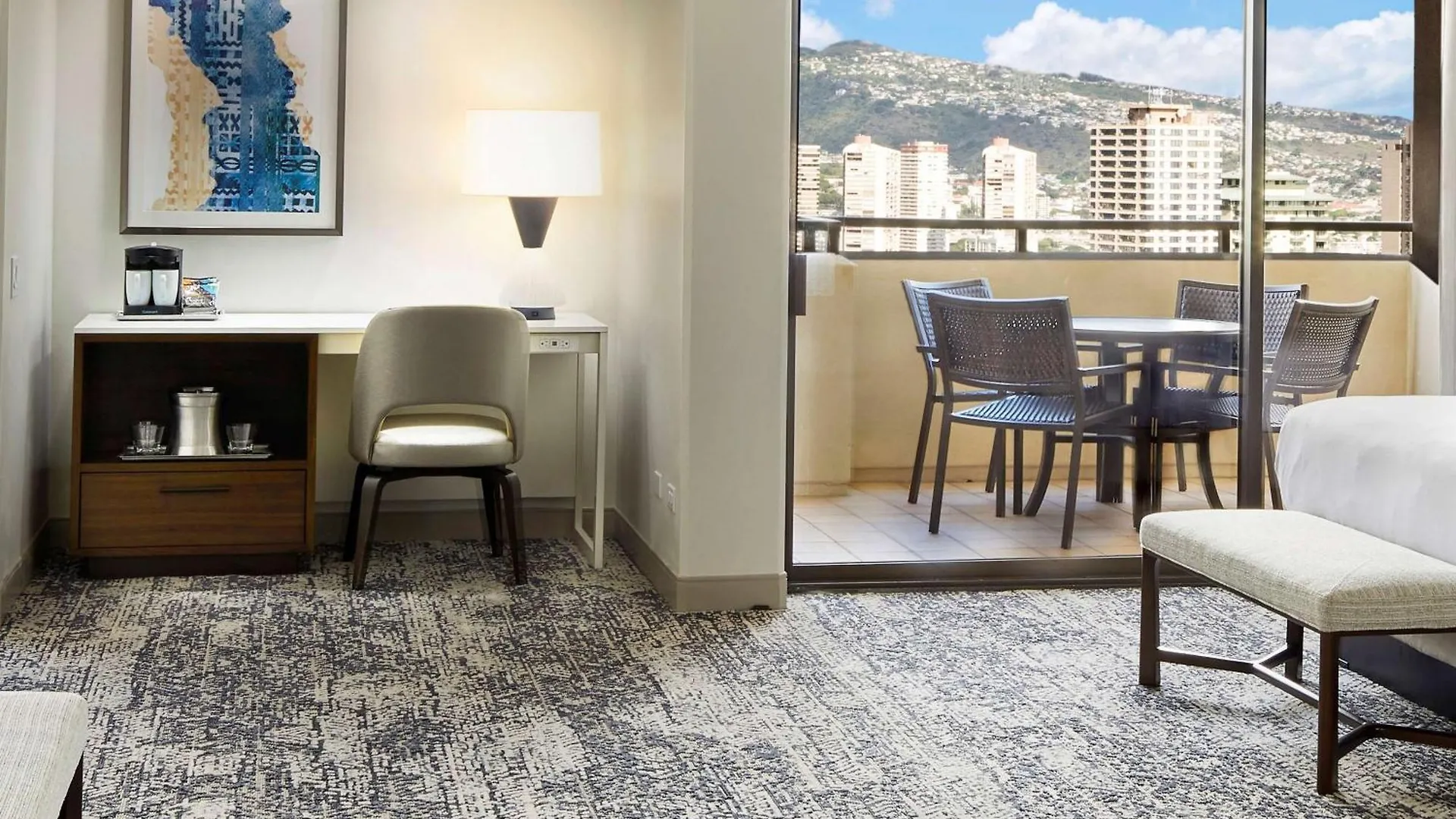 ****  Hilton Hawaiian Village Waikiki Beach Resort Honolulu USA