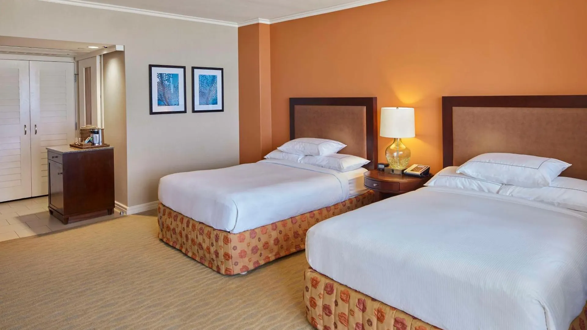 Hilton Hawaiian Village Waikiki Beach Resort Honolulu