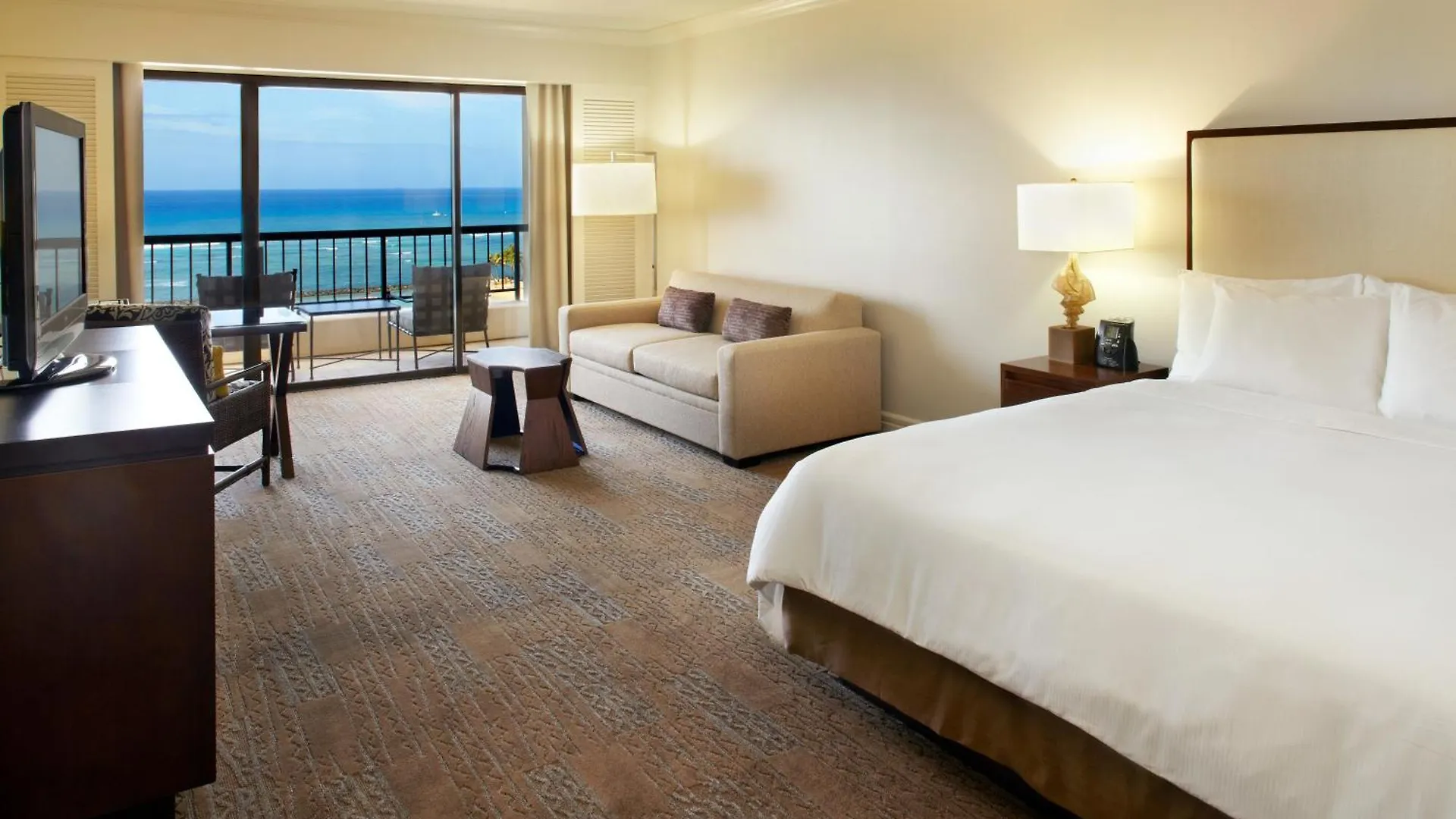 Hilton Hawaiian Village Waikiki Beach Resort Honolulu USA