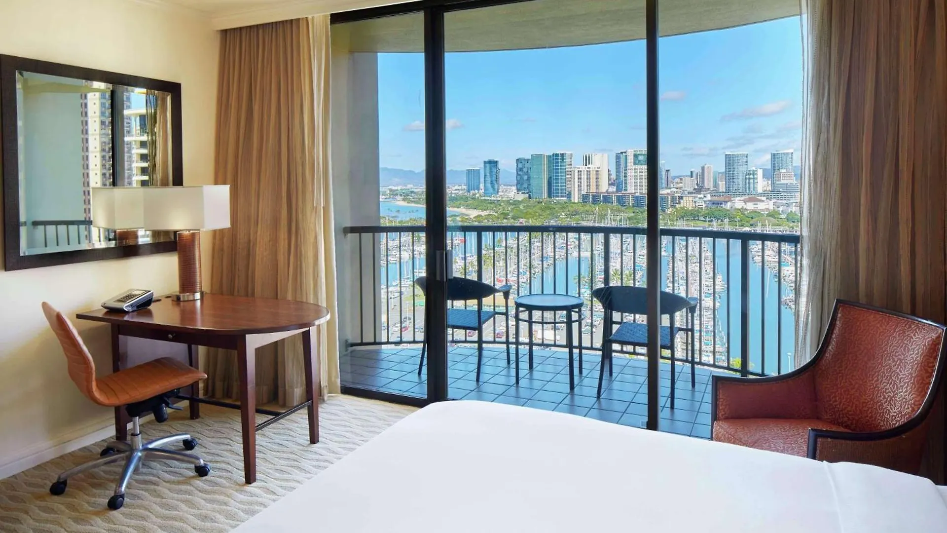 Hilton Hawaiian Village Waikiki Beach Resort Honolulu 4*,