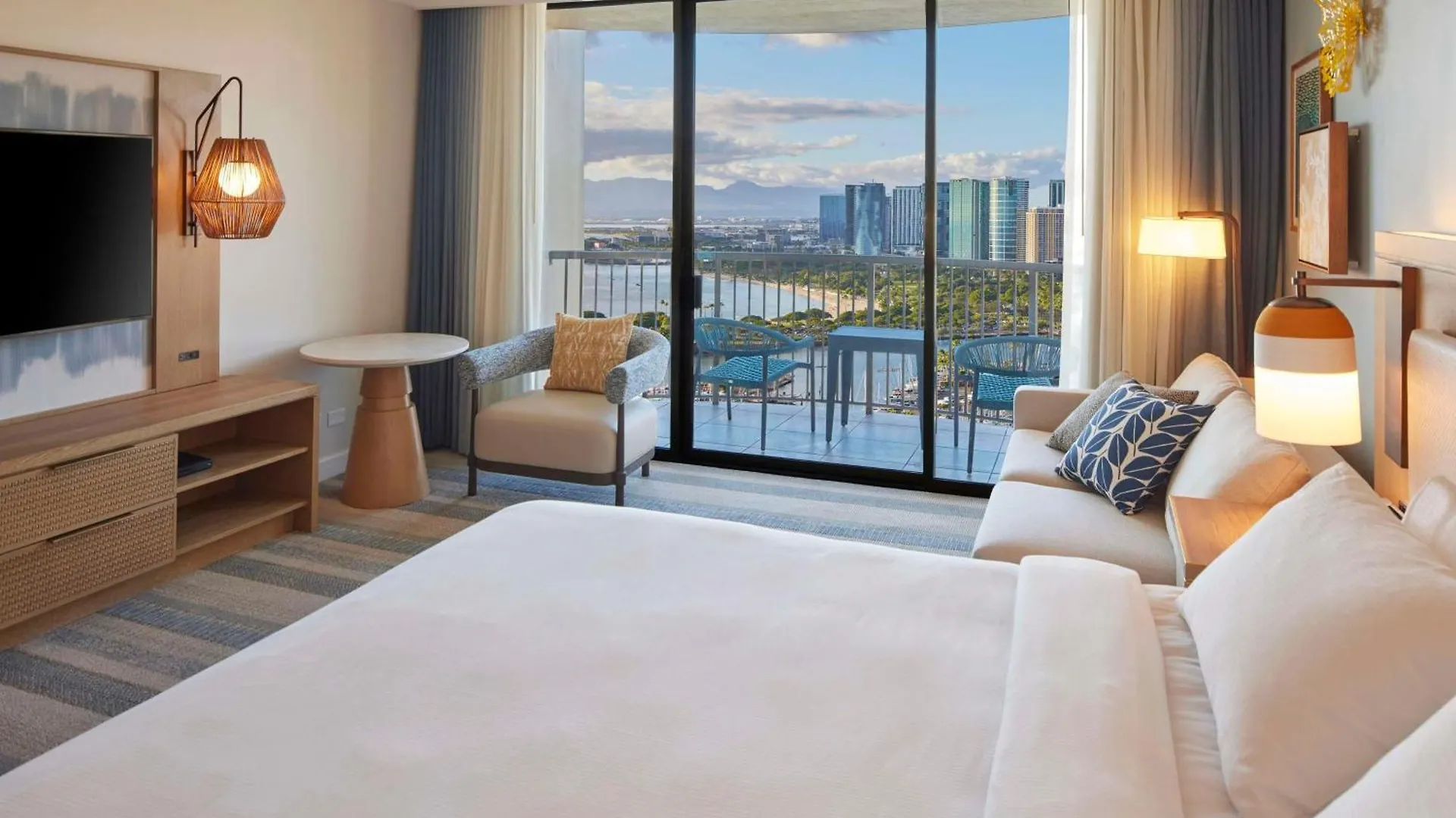 Hilton Hawaiian Village Waikiki Beach Resort Honolulu