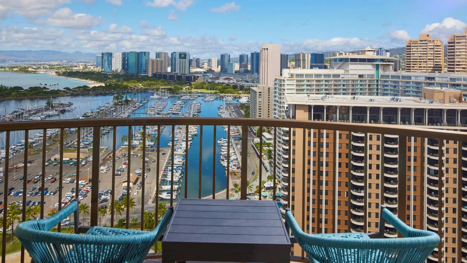 Hilton Hawaiian Village Waikiki Beach Resort Honolulu 4*,  USA