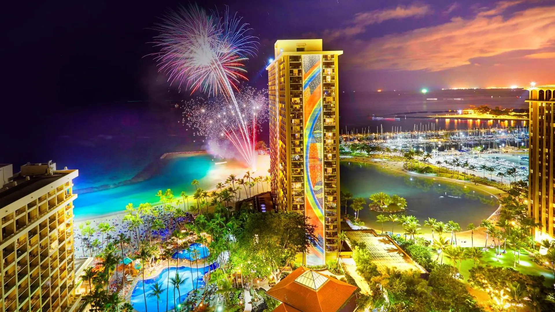 ****  Hilton Hawaiian Village Waikiki Beach Resort Honolulu USA